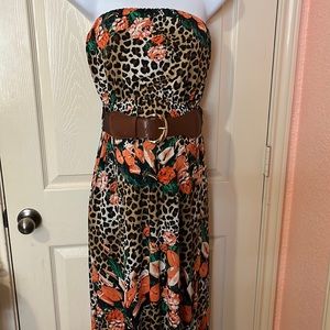 Strapless leopard print dress with belt